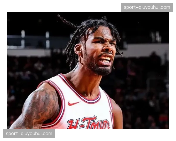 火箭伊森锁定胜局扣篮建功 111-107独行侠暴露防守韧性